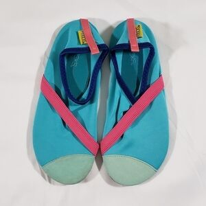 FITKICKS Colorful Live Well Athleisure Footwear Size M 7-8 Teal Pink